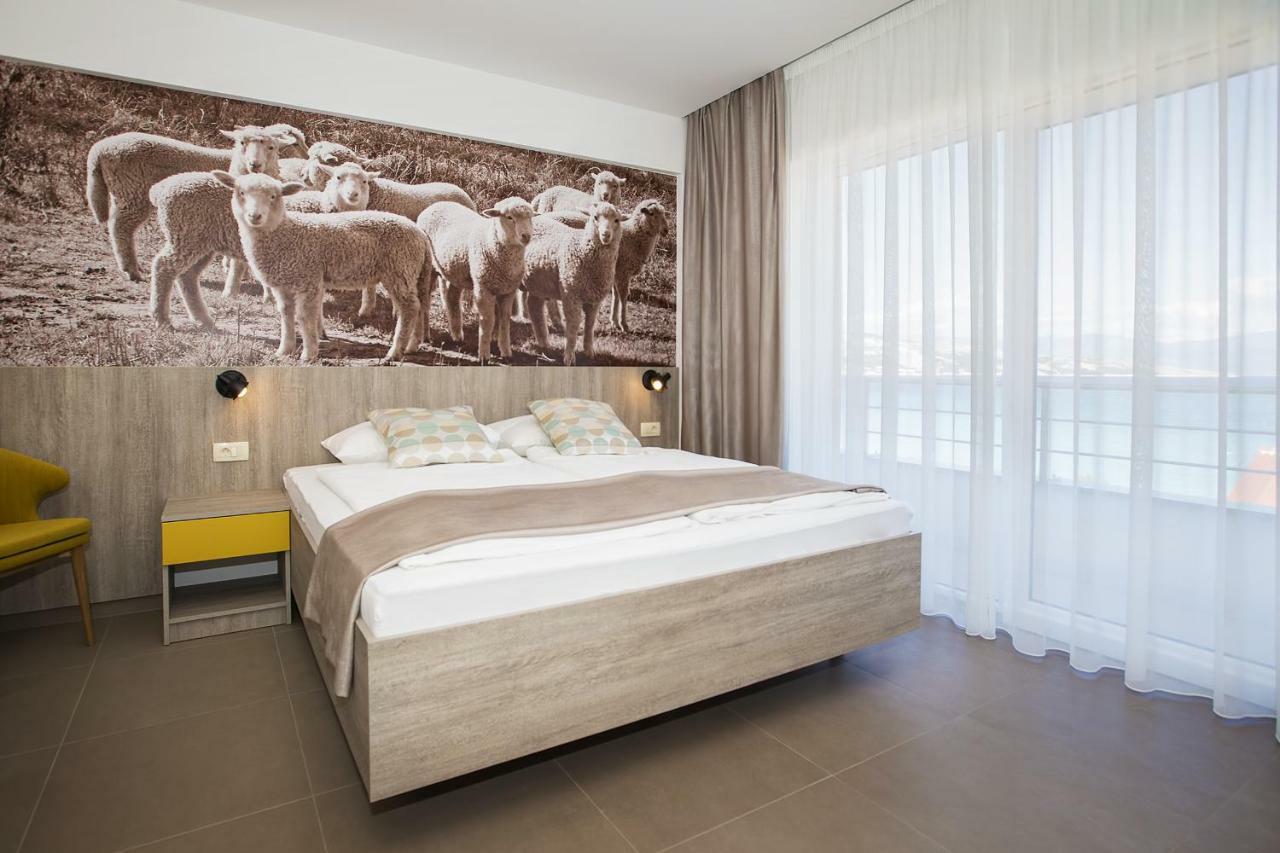 Apartments Capic Niko Baška Екстериор снимка
