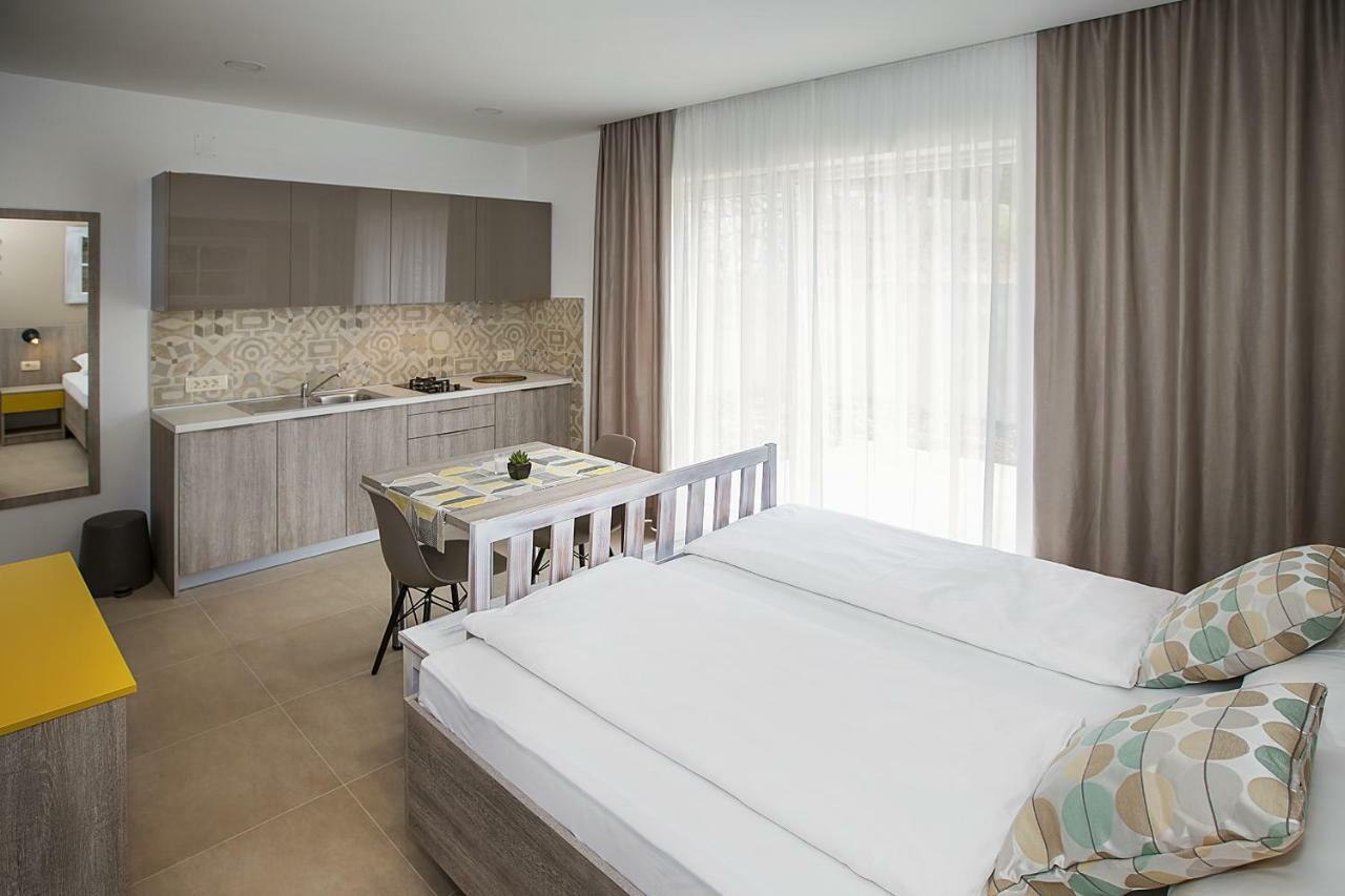 Apartments Capic Niko Baška Екстериор снимка